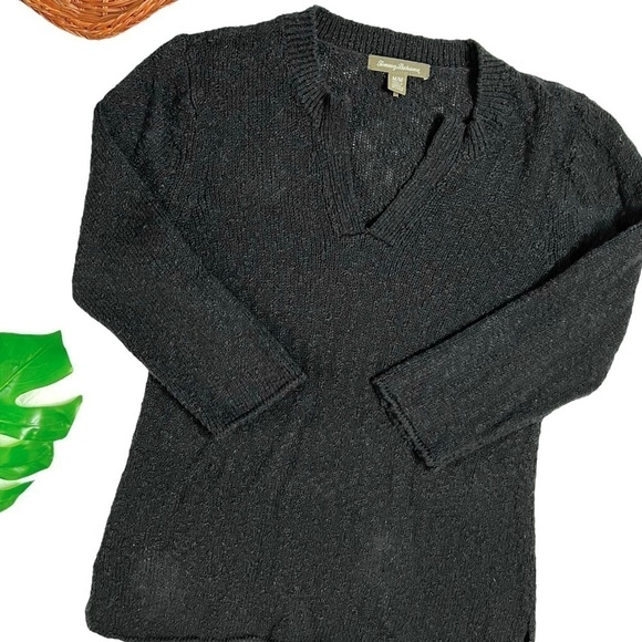 Tommy Bahama Black Knitted 3/4 Sleeve Pull On V-Neck Sweater Size Medium - Picture 3 of 13